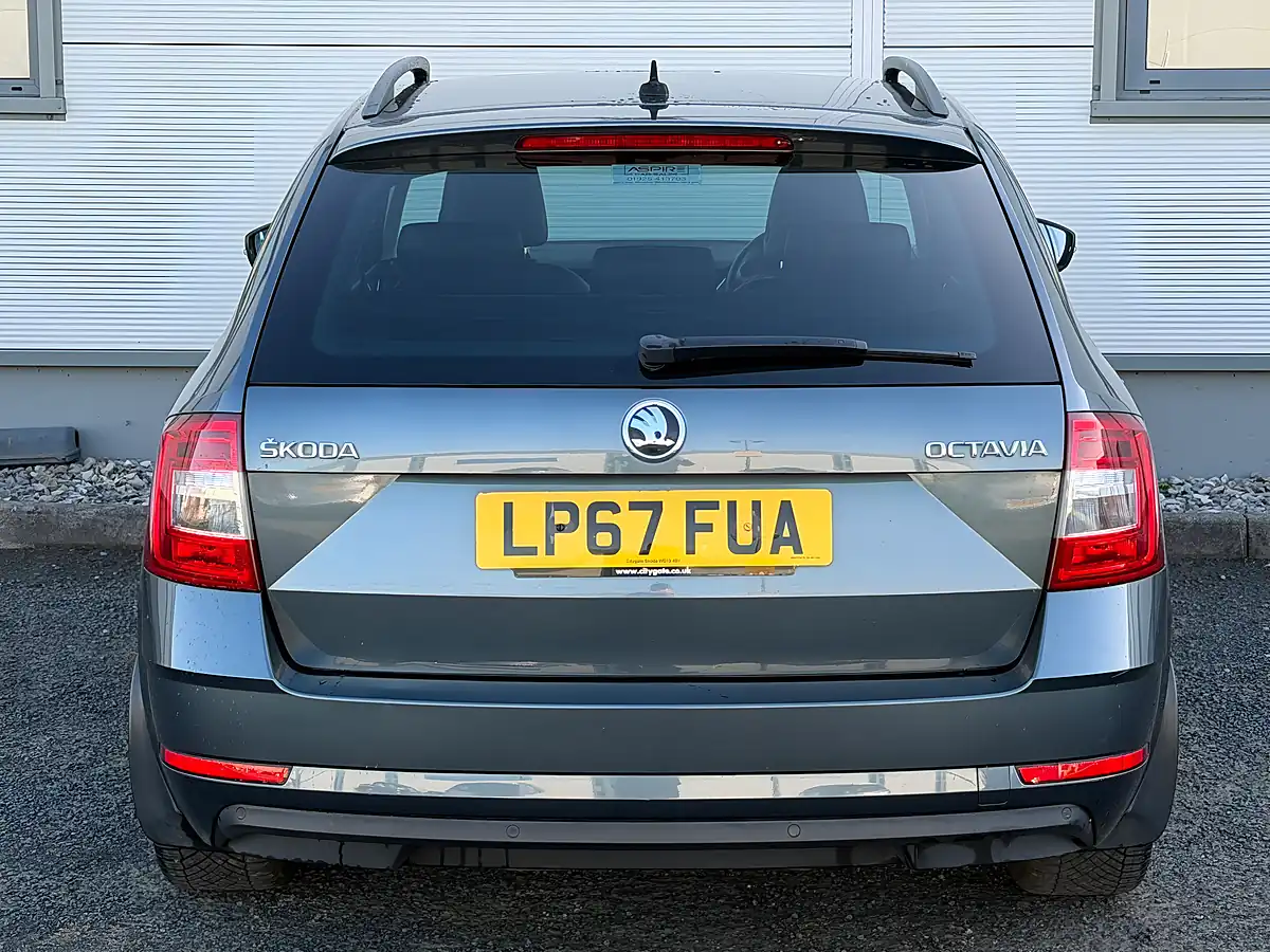 Used 2018 Skoda Octavia Se L Grey - Interior and Exterior details 10