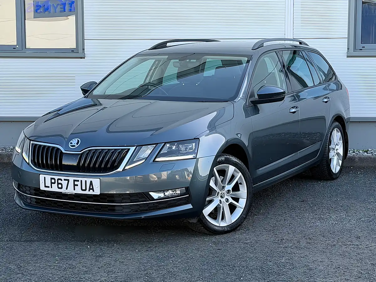 Used 2018 Skoda Octavia Se L Grey - Interior and Exterior details 2