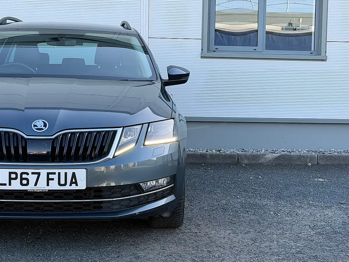 Used 2018 Skoda Octavia Se L Grey - Interior and Exterior details 4