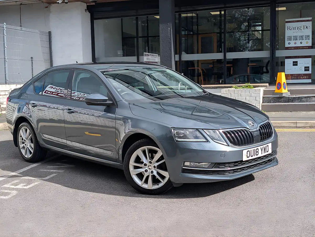 Used 2018 Skoda Octavia Se L - Front View