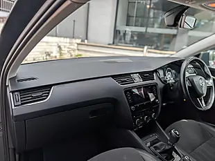 Used 2018 Skoda Octavia Se L - Interior and Exterior details 10