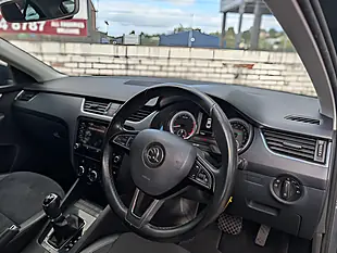 Used 2018 Skoda Octavia Se L - Interior and Exterior details 11