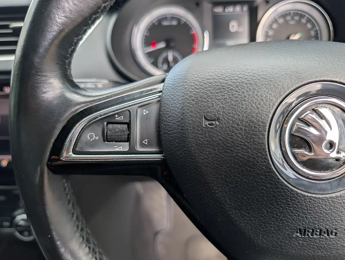 Used 2018 Skoda Octavia Se L - Interior and Exterior details 20