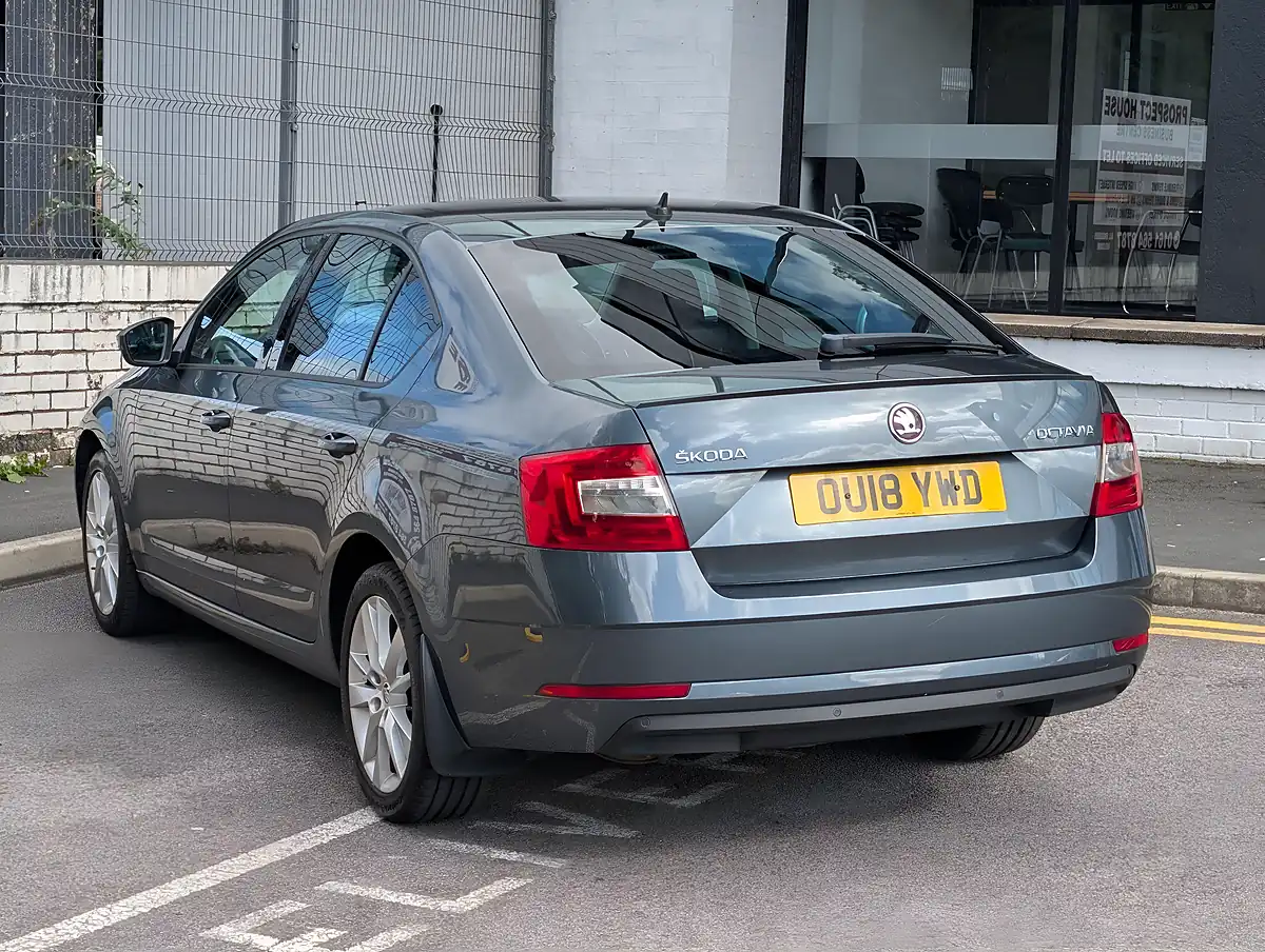 Used 2018 Skoda Octavia Se L - Interior and Exterior details 4