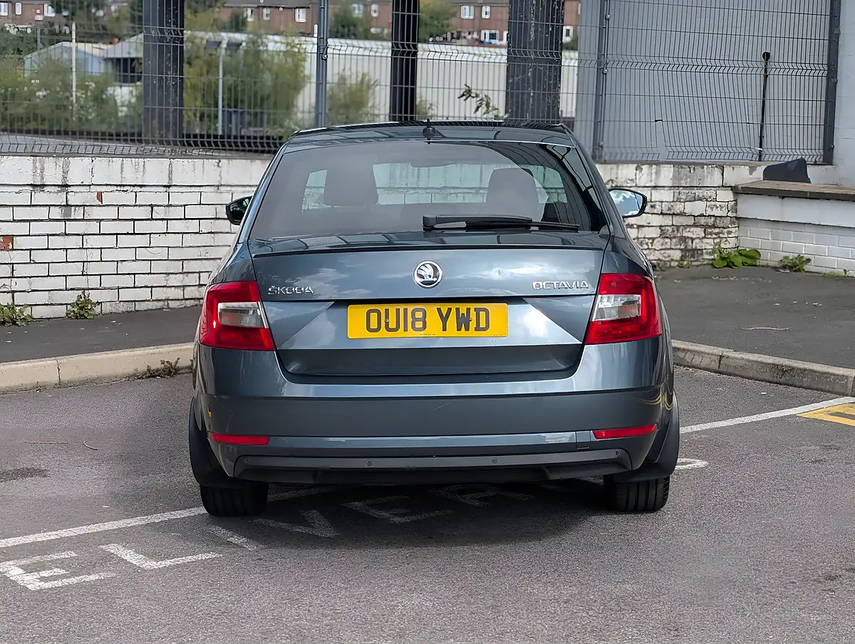 Used 2018 Skoda Octavia Se L - Interior and Exterior details 7