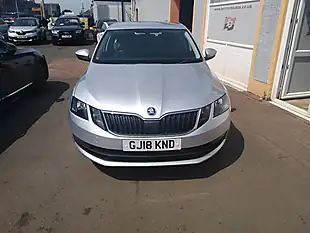 Used 2018 Skoda Octavia Se Silver - Interior and Exterior details 7