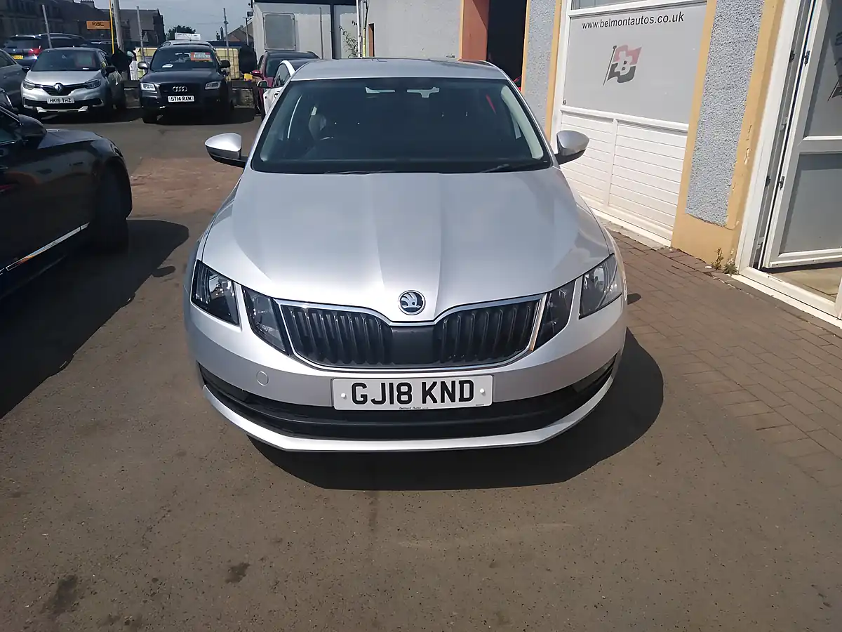Used 2018 Skoda Octavia Se Silver - Interior and Exterior details 7