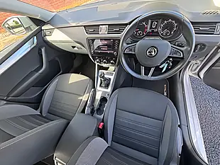 Used 2018 Skoda Octavia Se Silver - Interior and Exterior details 12