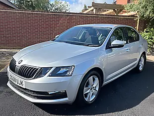Used 2018 Skoda Octavia Se Silver - Interior and Exterior details 3