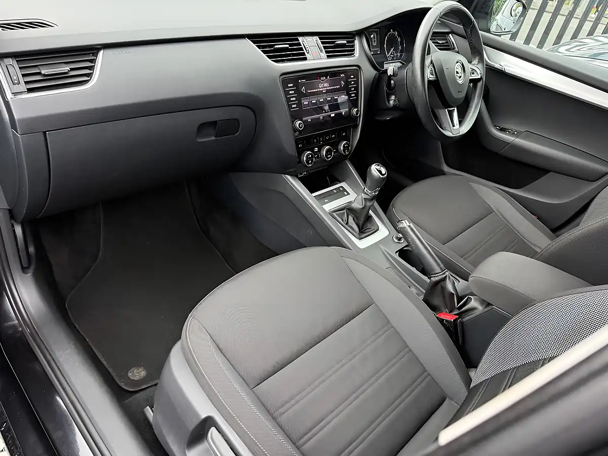 Used 2018 Skoda Octavia Se Technology Black - Interior and Exterior details 16