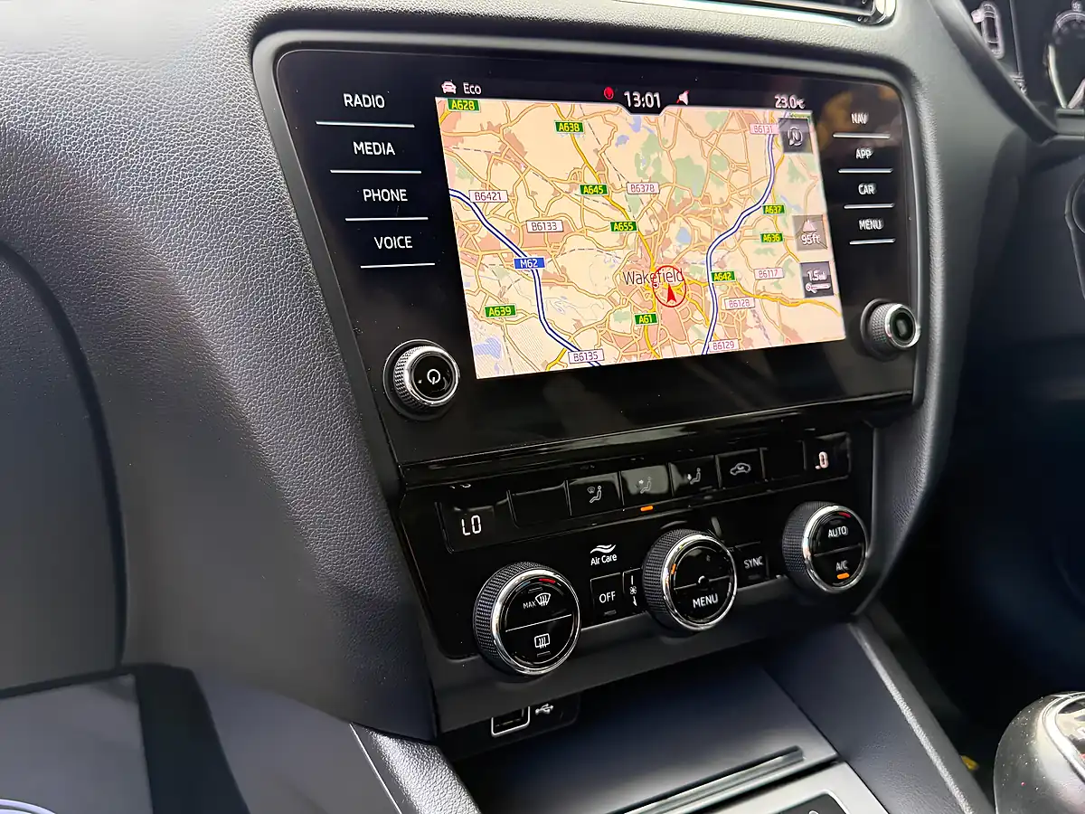 Used 2018 Skoda Octavia Se Technology Grey - Interior and Exterior details 12