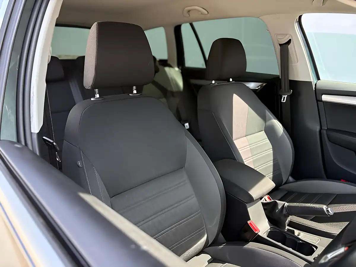 Used 2018 Skoda Octavia Se Technology Quartz Grey - Interior and Exterior details 12