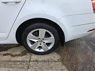 Used 2018 Skoda Octavia Se White - Interior and Exterior details 11