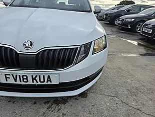 Used 2018 Skoda Octavia Se White - Interior and Exterior details 15