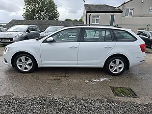 Used 2018 Skoda Octavia Se White - Interior and Exterior details 4