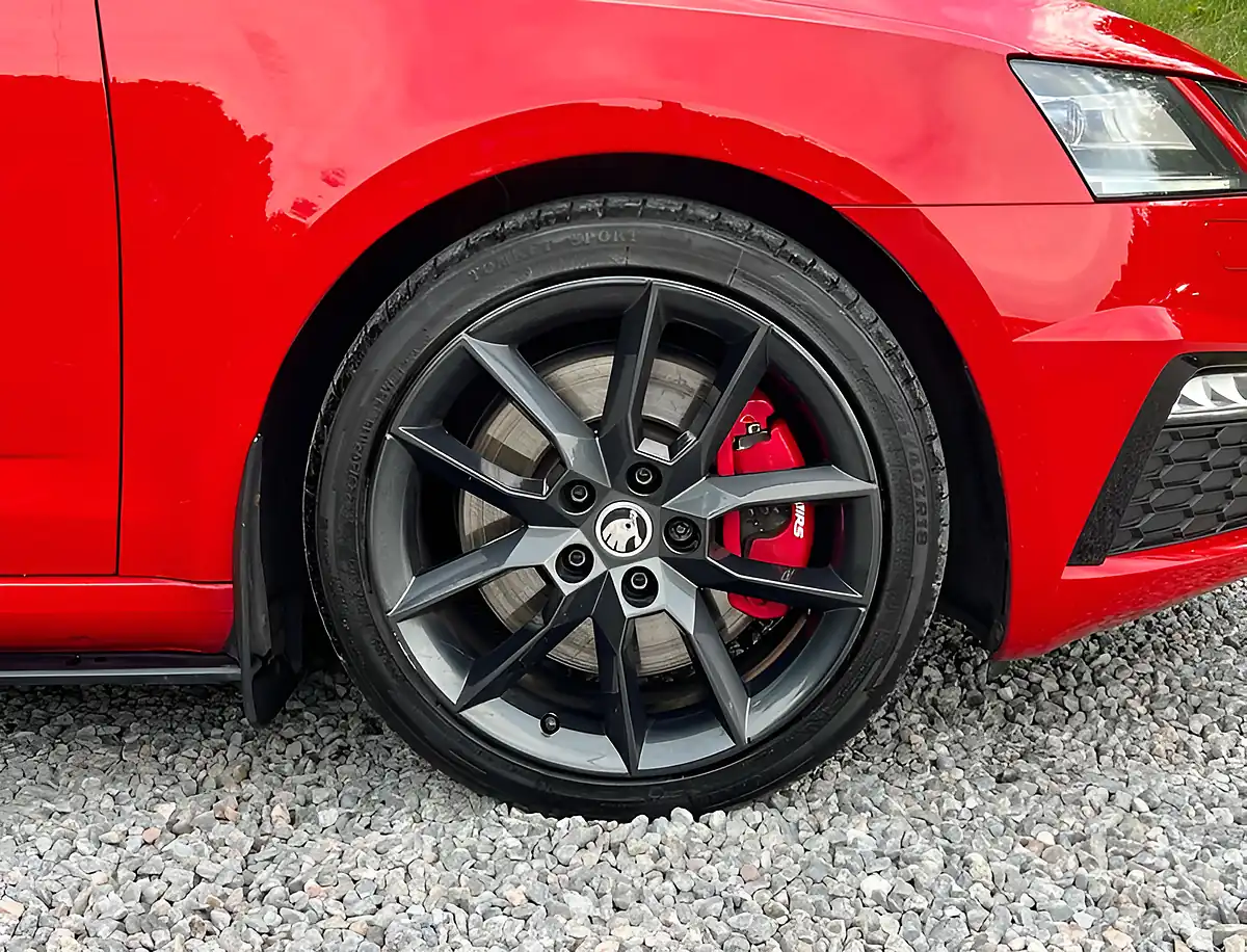Used 2018 Skoda Octavia VRS 245 Corrida Red - Interior and Exterior details 10