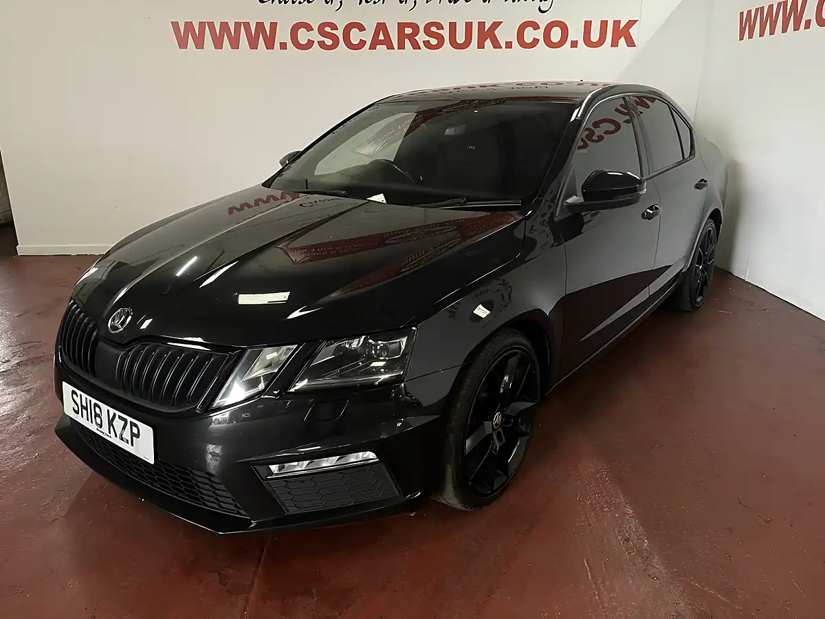 Used 2018 Skoda Octavia VRS Black - Interior and Exterior details 4