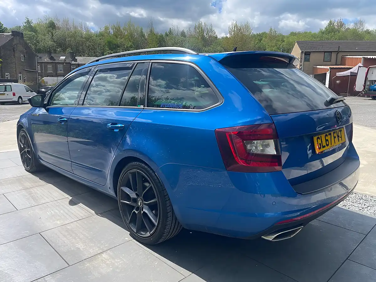 Used 2018 Skoda Octavia VRS Blue - Interior and Exterior details 18