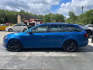 Used 2018 Skoda Octavia VRS Blue - Interior and Exterior details 20