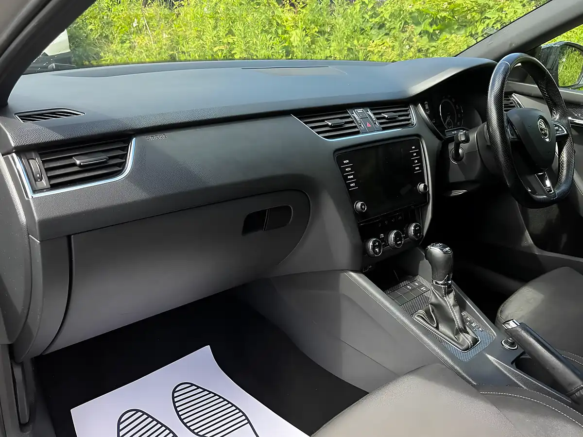 Used 2018 Skoda Octavia VRS Grey - Interior and Exterior details 10