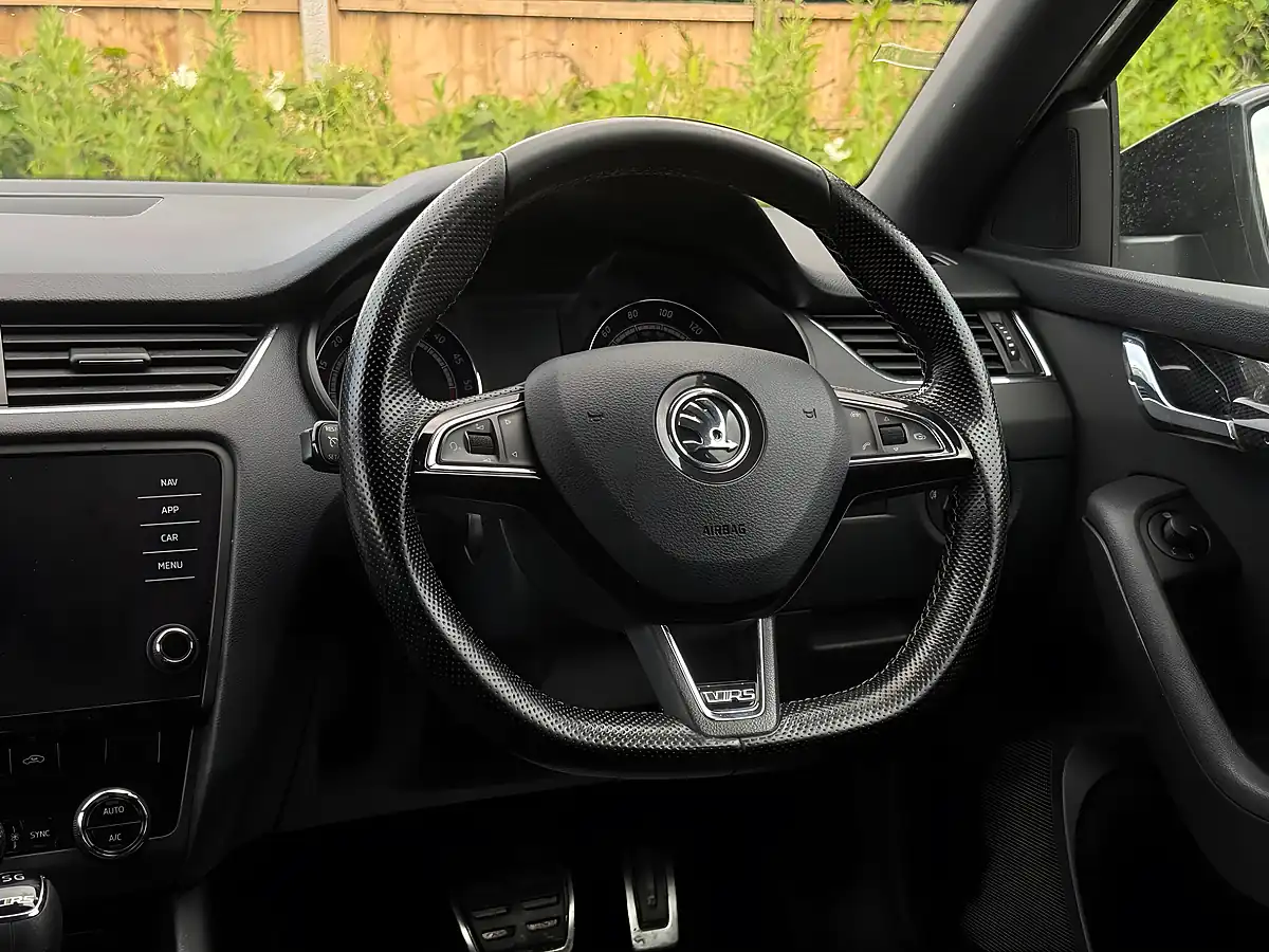 Used 2018 Skoda Octavia VRS Grey - Interior and Exterior details 12