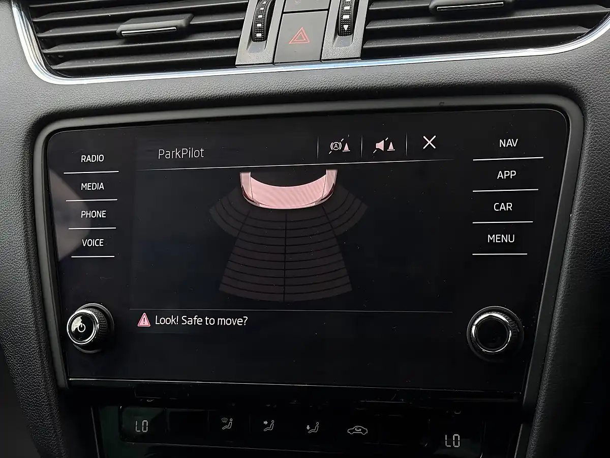 Used 2018 Skoda Octavia VRS Grey - Interior and Exterior details 14
