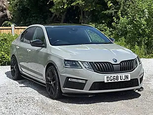 Used 2018 Skoda Octavia VRS Grey - Interior and Exterior details 5