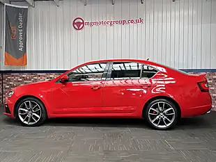 Used 2018 Skoda Octavia VRS Red - Interior and Exterior details 14