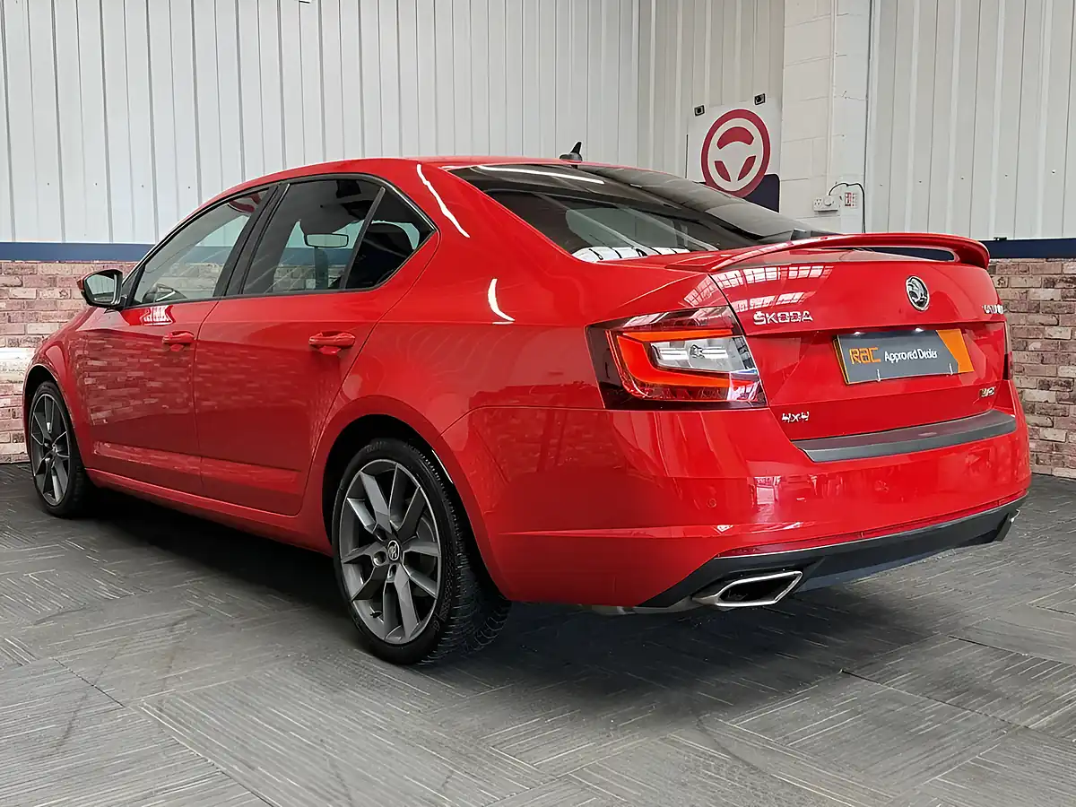 Used 2018 Skoda Octavia VRS Red - Interior and Exterior details 16