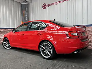 Used 2018 Skoda Octavia VRS Red - Interior and Exterior details 5