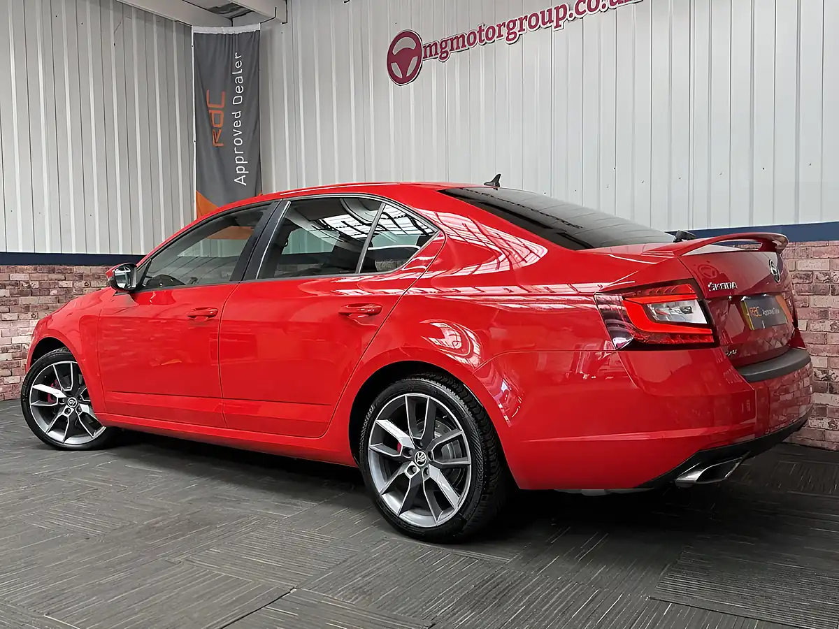 Used 2018 Skoda Octavia VRS Red - Interior and Exterior details 5