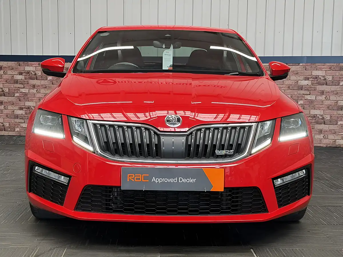 Used 2018 Skoda Octavia VRS Red - Interior and Exterior details 6