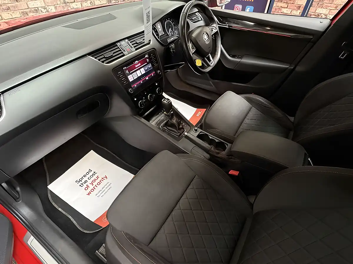 Used 2018 Skoda Octavia VRS Red - Interior and Exterior details 9