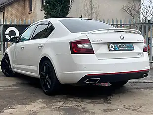 Used 2018 Skoda Octavia VRS White - Interior and Exterior details 12