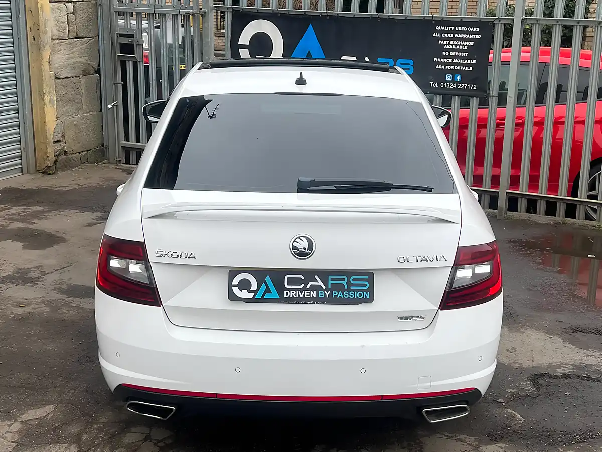Used 2018 Skoda Octavia VRS White - Interior and Exterior details 18