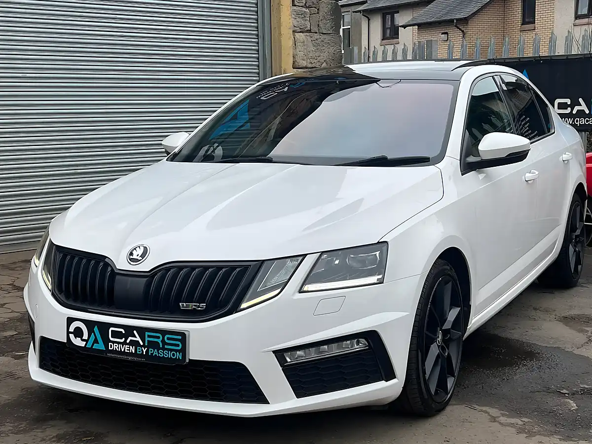 Used 2018 Skoda Octavia VRS White - Interior and Exterior details 3