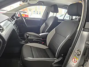 Used 2018 Skoda Rapid Spaceback Se Tech Silver - Interior and Exterior details 19