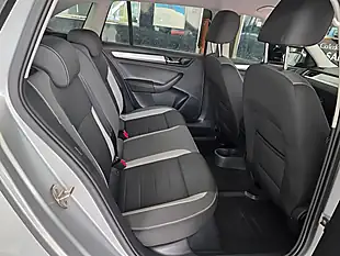 Used 2018 Skoda Rapid Spaceback Se Tech Silver - Interior and Exterior details 9