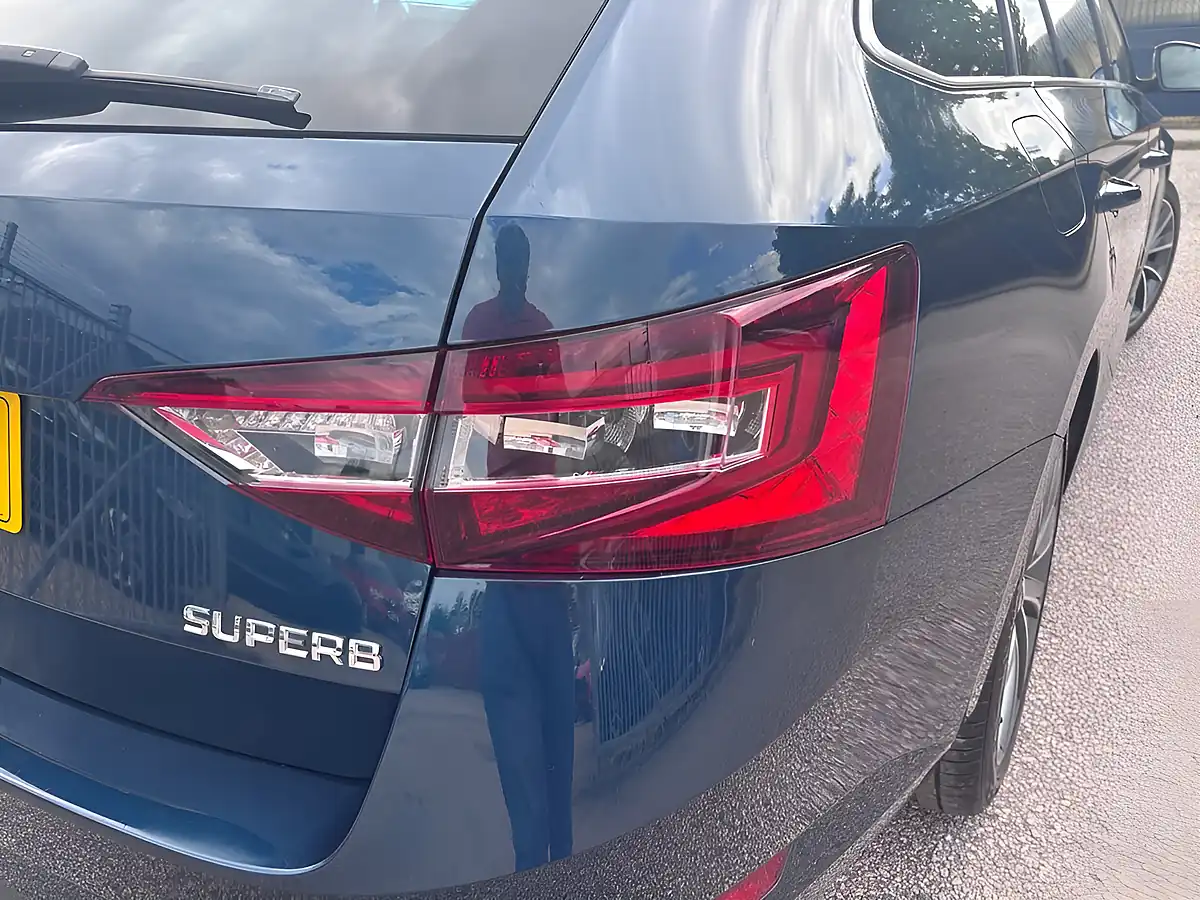 Used 2018 Skoda Superb Laurin & Klement Blue - Interior and Exterior details 15