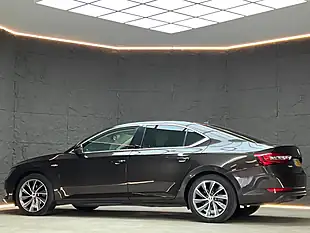Used 2018 Skoda Superb Laurin & Klement Magnetic Brown - Interior and Exterior details 8