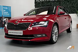 Used 2018 Skoda Superb Laurin & Klement Velvet Red - Interior and Exterior details 7