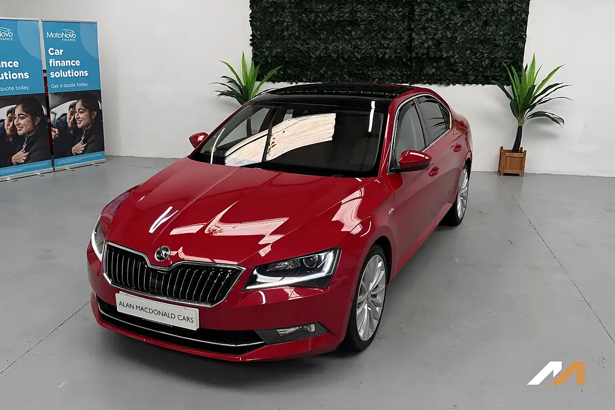 Used 2018 Skoda Superb Laurin & Klement Velvet Red - Interior and Exterior details 8