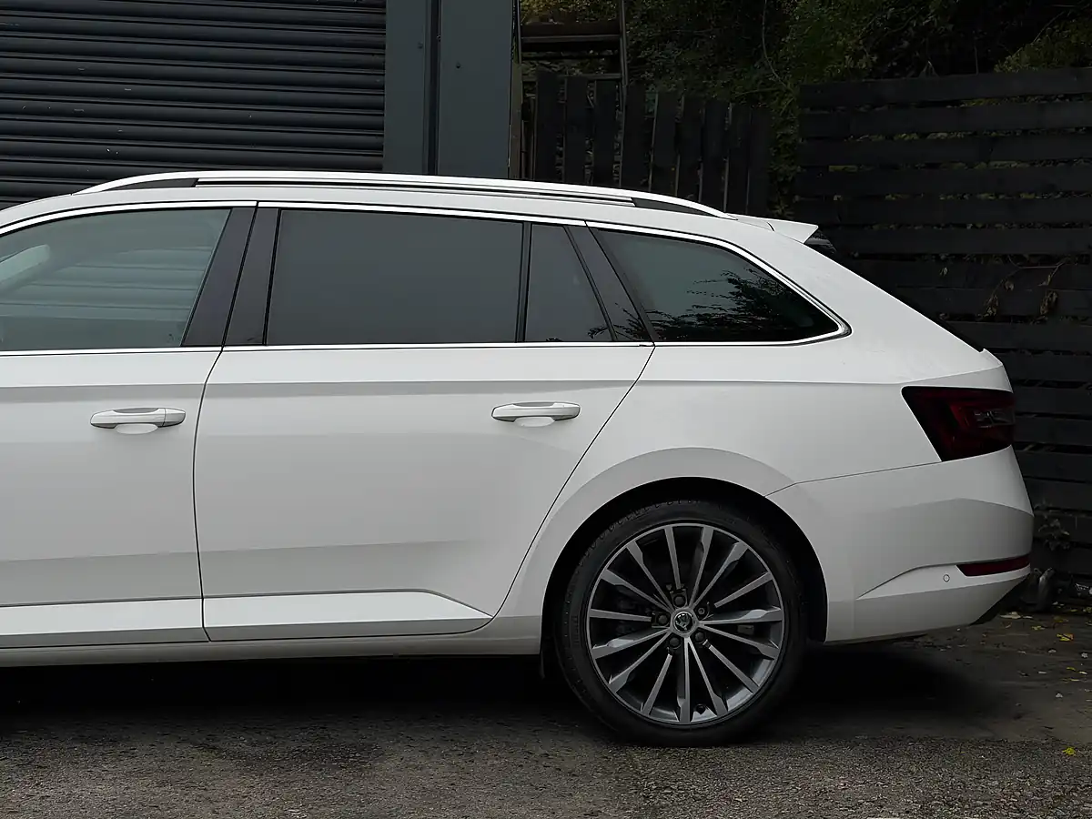 Used 2018 Skoda Superb Laurin & Klement White - Interior and Exterior details 10
