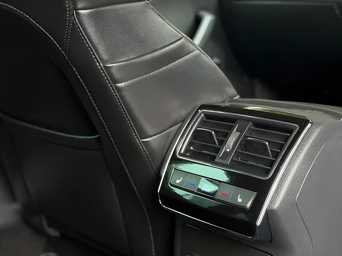 Used 2018 Skoda Superb Laurin & Klement White - Interior and Exterior details 14