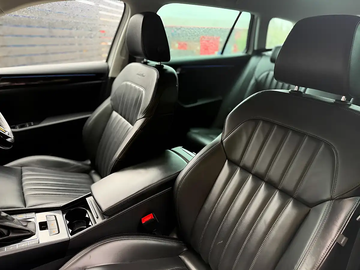 Used 2018 Skoda Superb Laurin & Klement White - Interior and Exterior details 16