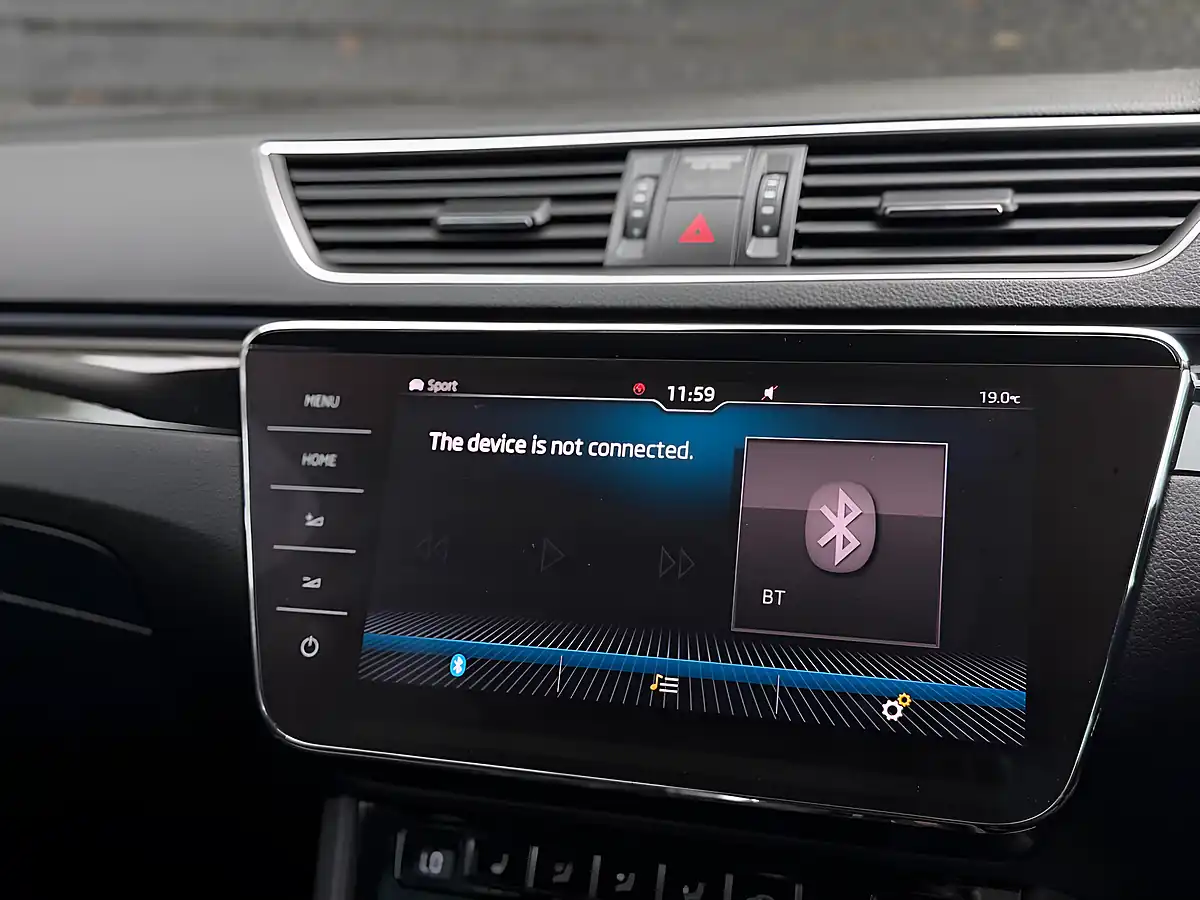 Used 2018 Skoda Superb Laurin & Klement White - Interior and Exterior details 19