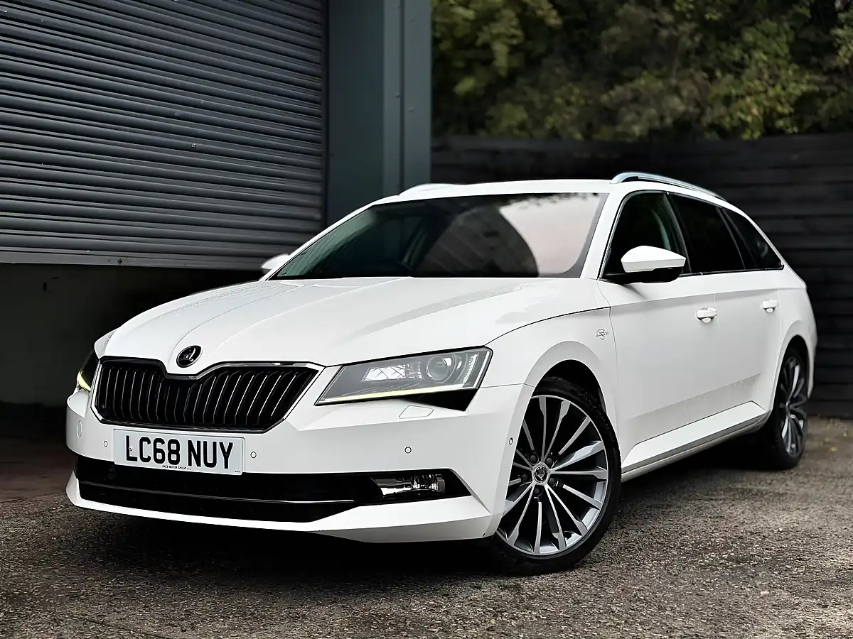 Used 2018 Skoda Superb Laurin & Klement White - Interior and Exterior details 20