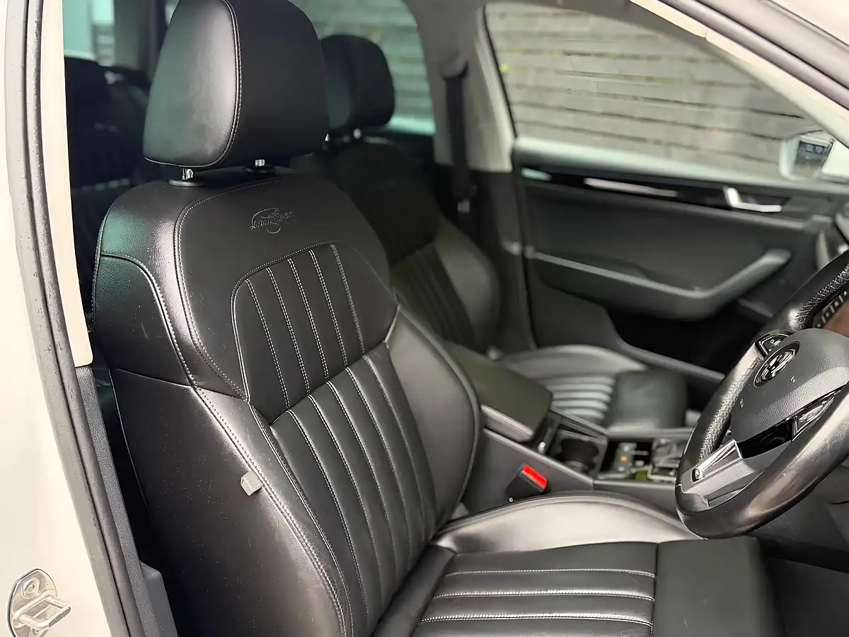 Used 2018 Skoda Superb Laurin & Klement White - Interior and Exterior details 7