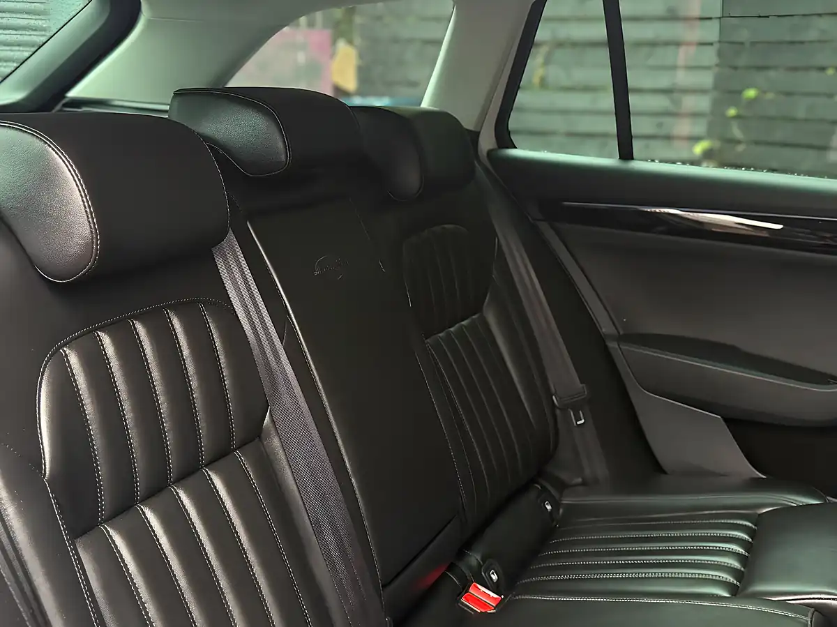 Used 2018 Skoda Superb Laurin & Klement White - Interior and Exterior details 8
