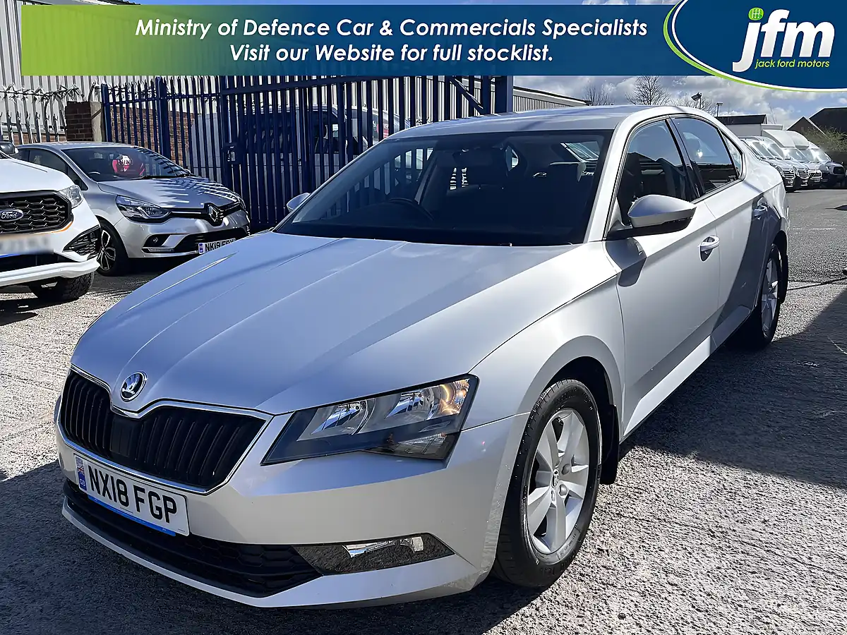 Used 2018 Skoda Superb S Brilliant Silver Metallic - Interior and Exterior details 10